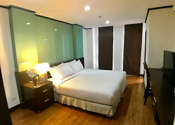 Hotel Twin Peaks Sukhumvit 4*